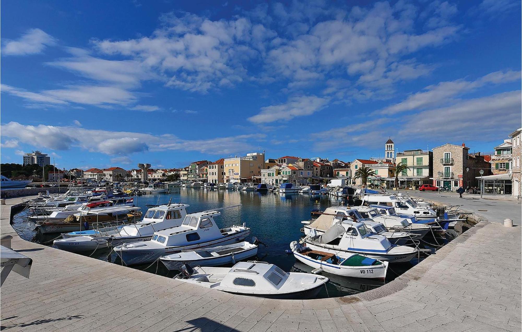 4 Bedroom Cozy Apartment In Vodice Exterior photo